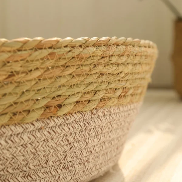 Cat Bed Handwoven Rattan Pet Sleeping Nest Basket Comfortable Breathable Dog Bed Large Scratch - resistant Bite - resistant | Comfortable Pet Bed for Dogs & Cats