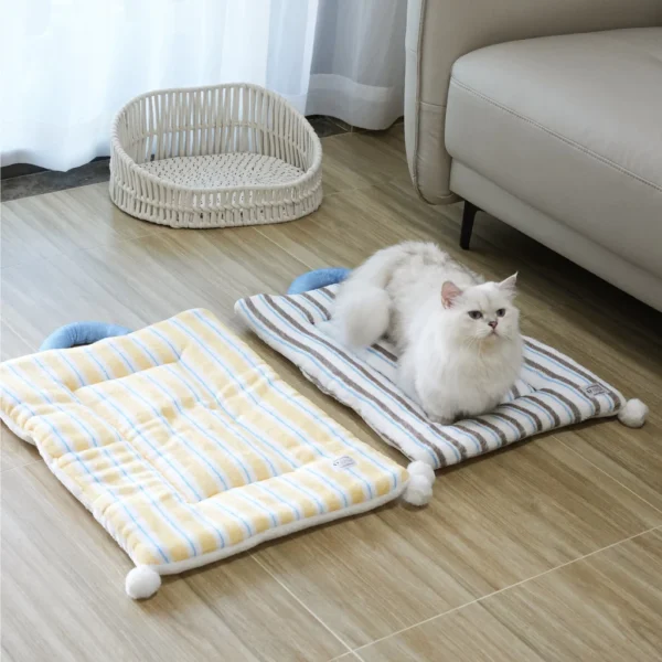 Dog Mat Four Seasons Universal Dog Bed Pet Sleeping Mat Floor Mat Cat Litter Quilt Blanket Warm Cat Mat | Comfortable Pet Bed for Dogs & Cats